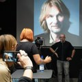 "Devedesetih je odbijao da peva depresivne pesme": Komemoracija Dejanu Gvozdenu: "Tako je tiho i nenametljivo i otišao"