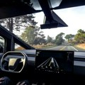 Omražena funkcija Cybertrucka i dalje pravi problem, a zima je pogoršala situaciju FOTO