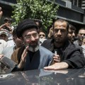 Ko je novi vrhovni vođa Irana? Ima pristup računima u Švajcarskoj, nekretninama u Britaniji, ali i veze sa IRGC! (foto)