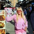 Udala se za milionera i ima svoje kuvarice: Najbogatija folkerka (69) kao devojčica: obukla se u roze od glave do pete, a tu…