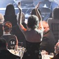 Oborila rekorde i ušla u istoriju muzike: Pogodite ko je najmlađa žena u prestižnom klubu autora