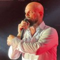 Ponovo prekinut nastup, ali na trgu! Boban Rajović sišao među publiku, pa dobio neobičan zahtev