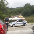 Saobraćajna nezgoda prema Zlatiboru - auto sleteo s puta