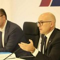 Vučić i Vučević na sastanku članova SNS u Nišu: Srbija je naša kuća i nastavićemo da se borimo (foto)