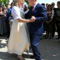 "Plesala sam s Putinom na svadbi, reći ću vam ko je on": Na venčanje je došao s buketom cveća