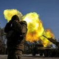 Savjetnik Zelenskog: Kijev treba više oružja zbog dužine fronta