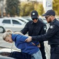 Uhapšena "mirisna kradljivica" Krala skupocene parfeme širom Hrvatske, a sada je konačno "pala u ruke" policije