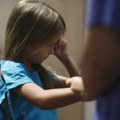 Stravično! Majka iz Gostivara snimala žene koje imaju eksplicitne odnose sa njenom ćerkom (10) i sinom (3) užas koji potresa…