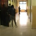 Srednjoškolka brutalno pretučena zbog školske klupe, roditelji ogorčeni reakcijom škole