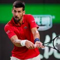 Kamere ulovile Đokovića u Beogradskoj areni! Gleda Zvezdu protiv Žalgirisa, a evo koji čuveni košarkaš mu pravi društvo! Foto…