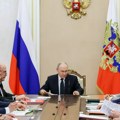 Putin okupio ruski bezbednosni vrh: Na stolu vojno-politička pitanja i strategija razvoja Arktika