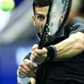 Novak se oglasio 12 sati posle poraza: Samo četiri reči…