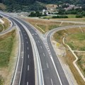Dva vozila u kontrasmeru na Milošu Velikom: prijava vozaču kamiona, policija traga za vozačem BMW-a