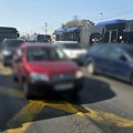 Da li vozač ima pravo da "blokira" autobus dok čeka semafor? U ovom slučaju – da