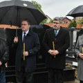 Selaković položio venac na grob Milice Rakić: Da je živa imala bi 28 godina, nismo zaboravili sva zla koja su nam činili