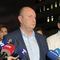 Đurić: Privođenje direktora JGSP Novi Sad dokaz da nema zaštićenih, Opozicija: Tražimo smenu vlasti