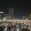 UŽIVO Studenti iz Beograda krenuli peške za Novi Sad, pozdravljaju ih i zaposleni u Telekomu (FOTO; VIDEO)