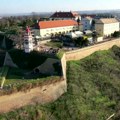 Bravo: Najavom da će se graditi kapela na Petrovaradinskoj tvrđavi Mićin zloupotrebljava verska osećanja