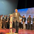 Trubači, puna sala i jasna poruka: Vučević predstavio SNS listu za Lučane - na izbore imenom i prezimenom