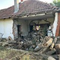 Teška saobraćajka kod Kragujevca: Kamion pun ogreva udario u kuću