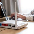 Slab Wi-Fi signal u stanu ili kući? Pojačajte ga jednostavnim trikom