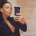 "Udarao me je pesnicama, vukao za kosu, šutirao" Pevačicu pretukao sin poznatog pevača jer ga uhvatila sa drugom! Jeziva…