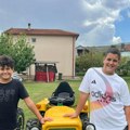 Braća Dušan (14) i Đorđe (12) celo leto radili teške poslove, a onda kupili traktor: Niko nije bio srećniji od njih, rad i…
