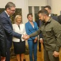 Vučić objavio fotografiju susreta sa Zelenskim uoči neformalne večere u Atini