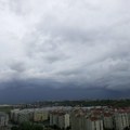 RHMZ pali nove alarme! Stižu jaki olujni vetrovi: Evo gde će biti orkanskih udara i kad padavine stižu do Beograda