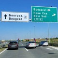 Vozila u suprotnom smeru u Beogradu, na putu gde su trake fizički odvojene