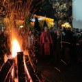 VIDEO Obeleženo Badnje veče: Tradicionalno paljenje Badnjaka