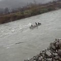Potraga u koritu reke Morače Pripadnici Službe zaštite i spašavanja satima tragaju za nestalom osobom