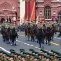Put Srbije u Moskvu i/ili u Evropu: šta je gest, a šta je politika?