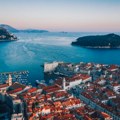 Раст туристичких ноћења у свим врстама смјештаја у шест мјесеци