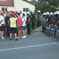 Poslanik ZLF: Meštani bacili stajnjak na livadu, pa Informerovo "narodno veselje" moralo da se izmesti