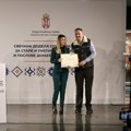 Mesarović dodelila sertifikata za stare zanate: Sledećeg meseca novi program podrške