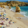 Ovo je zvanično najlepša plaža u Evropi za 2026. godinu i nije u Grčkoj: Nema gužve, more savršeno i slike vrede hiljadu reči…