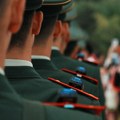 (Video) Potresan snimak s aerodroma u Bejrutu: Vojnici se oprostili od srpskog narednika Milovana Jovanovića (36). U Liban…