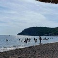 Srbi, oprezno na plažama u Budvi: Policija proterala tri Bugarke zbog ovoga