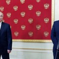 Preti mu "paradajz revolucija": Iako se trudio da se približi EU, Pašinjan moli Putina za pomoć