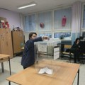 Studenti u blokadi: Menjaju izgled biračkih mesta da omoguće neometano slikanje listića i pritiske