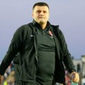 Feđa Dudić častio igrače posle spektakularne pobede na Karaburmi (video)