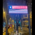 „Nije kvar, ulogovali smo se u Matriks“: Autobuska stanica u Beogradu je postala omiljeno stajalište za one koji vole…
