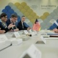 Zelenski sa Blinkenom i Stoltenbergom u Davosu o odbrambenim potrebama Ukrajine