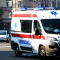 Dvoje dece (4 i 6) povređeno na čukarici Udareni kao pešaci, prevezeni u Tiršovu