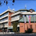 FTN se ogradio od prodekana Miloša Papića Funkcioner SPS Miloš Papić na silu ušao na fakultet i vređao studente