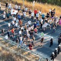 Da li su ovi ljudi normalni? Došli su da blokiraju Miloša Velikog