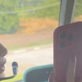 Voditeljka se snima iznad aktivnog vulkana: Ispod nje teče lava, nastala drama u helikopteru: "Kao u sauni je, putnici su…