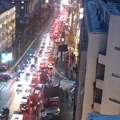 (Foto) "Sat vremena putujem od Prokopa do Skupštine" Kolaps u Kneza Miloša, trole ne saobraćaju: "Bolje da sam peške išla"
