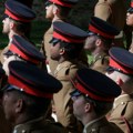 Velika Britanija nudi plaćeni „vojni raspust” za mlade